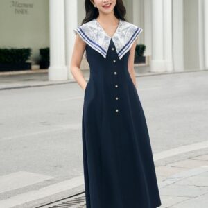 Đầm bổ mảnh phối cổ in họa tiết
