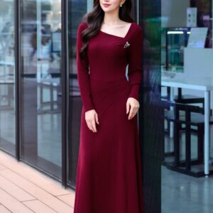 Đầm xoè xếp ly eo một bên cổ lệch
